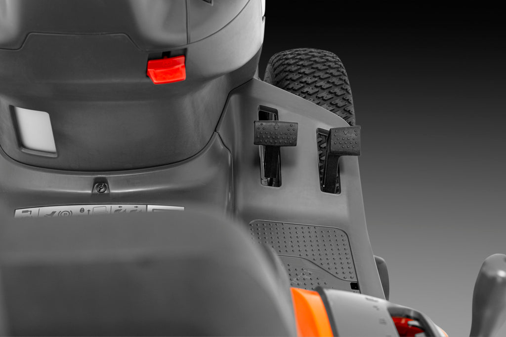 Husqvarna TS 112 Garden Tractor